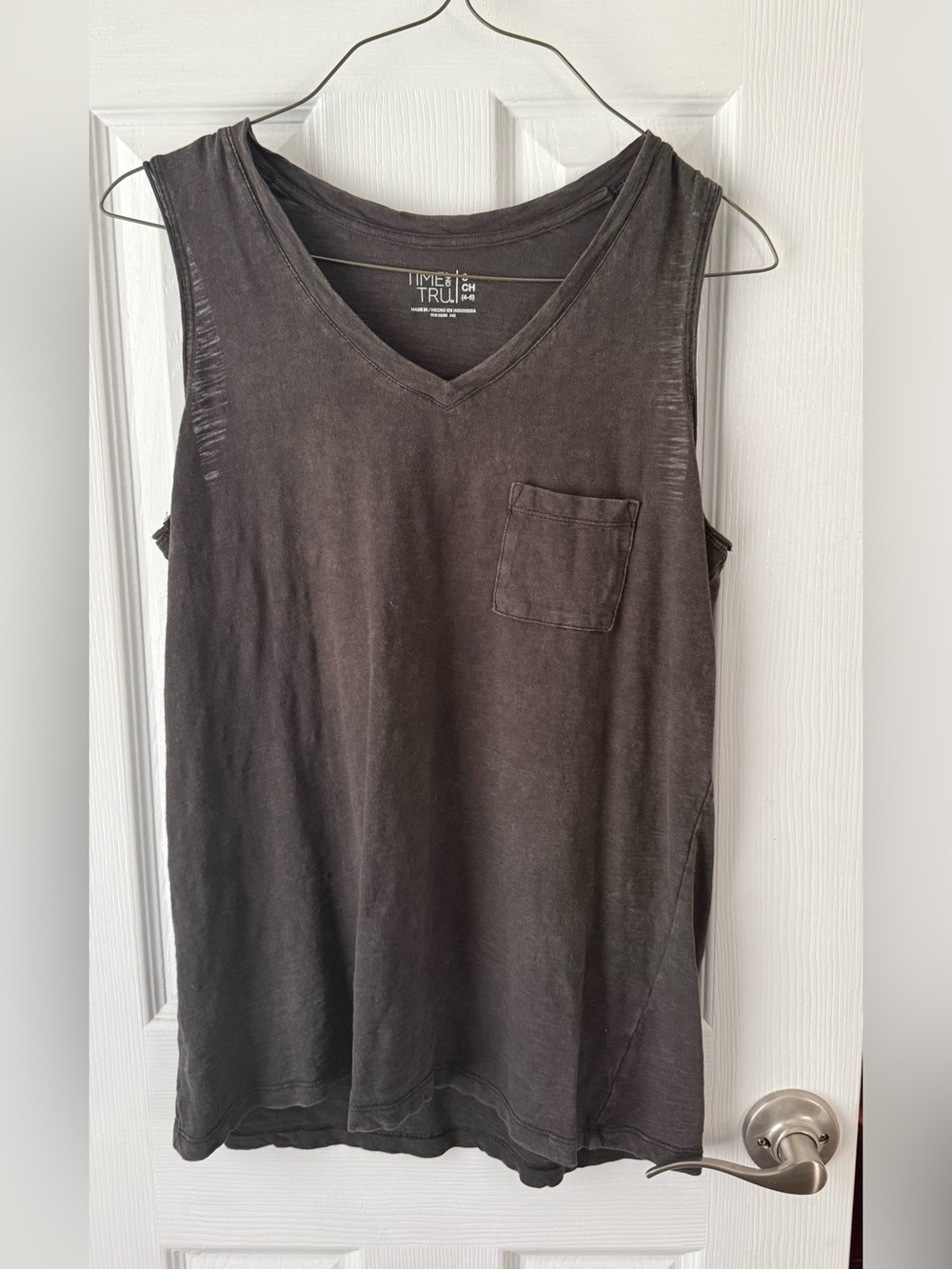 Time & Tru Sleeveless V-Neck Pocket Tank - Charcoal